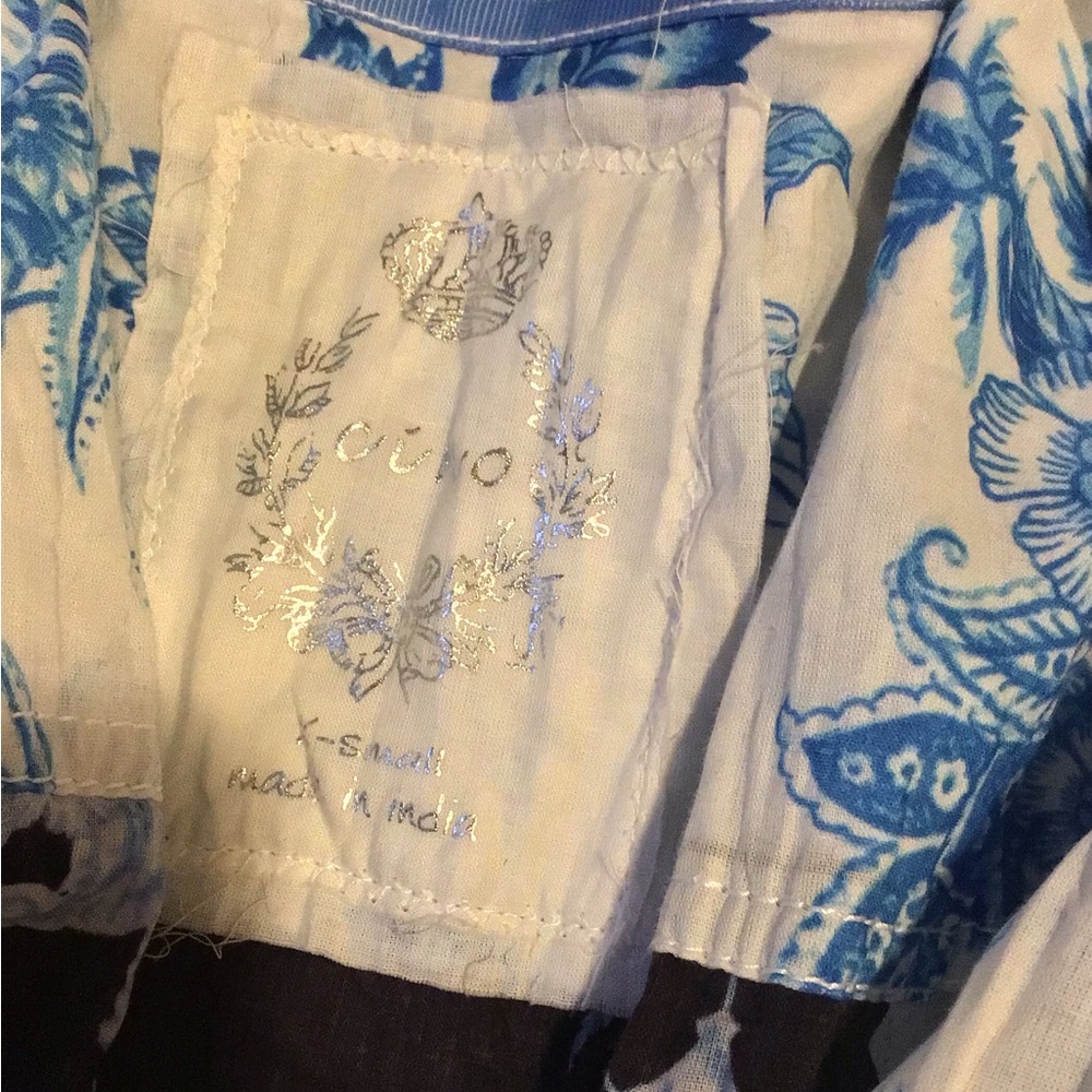CINO Blue Floral Button-Down Shirt - Picture 4 of 6